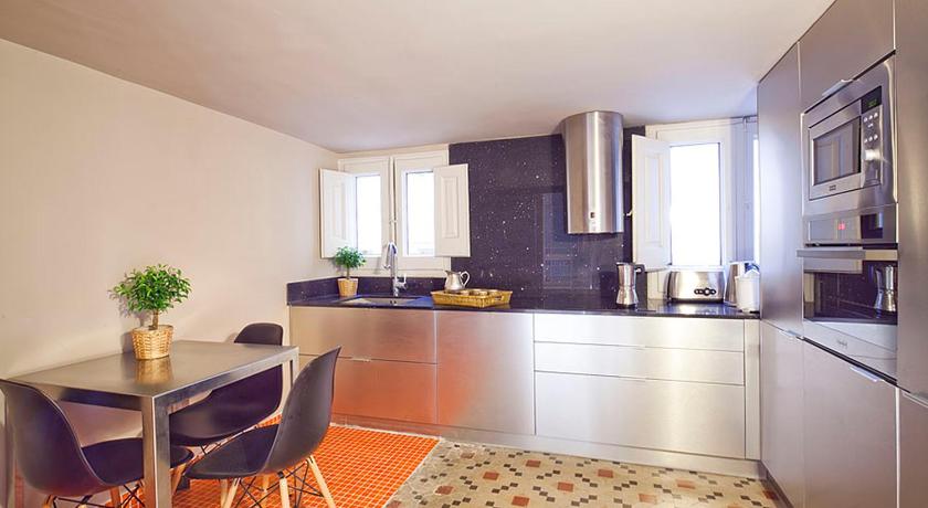 Apartment Rambla Catalunya City Center - image 4