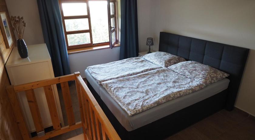 Image of One-Bedroom Apartment 7