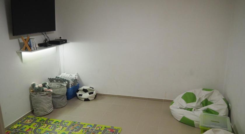 Image of One-Bedroom Apartment 14