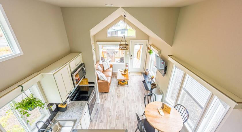 Forks (WA) Rainforest Tiny Home Rustic 4-Star Accommodation exterior