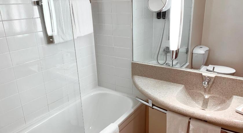 Image of Standard Room with 1 double bed 13