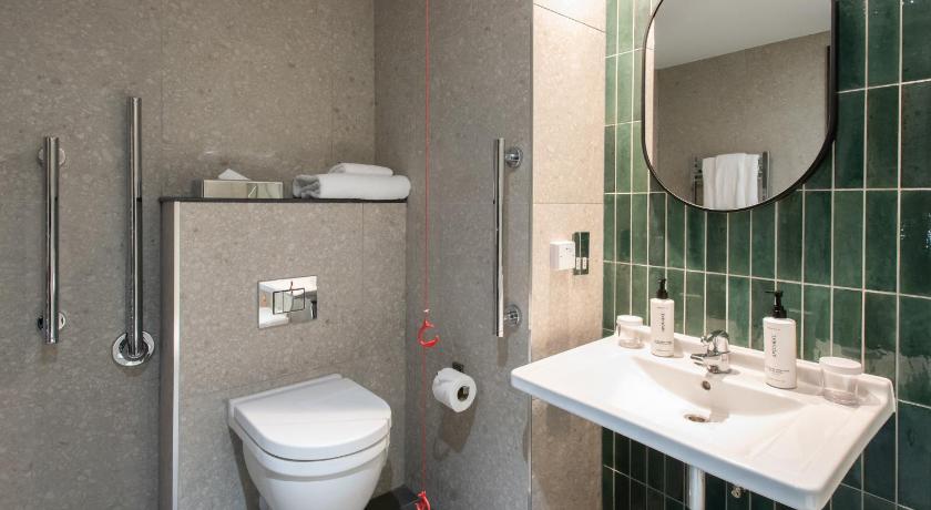Image of 1 Double Standard Accessible 11