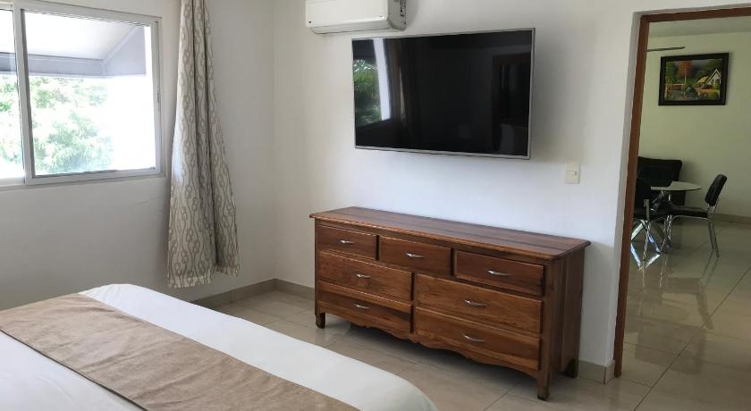 Image of Studio Apartment with King Bed 11