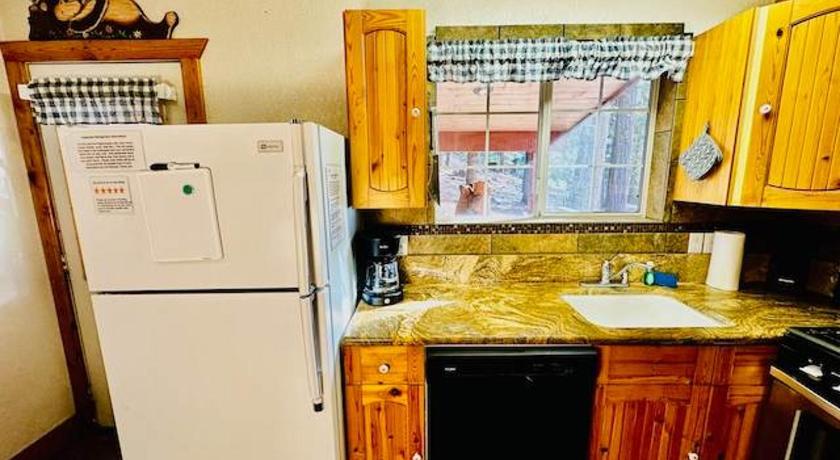 优胜美地西 (CA) Cozy Bear South-Inside Yosemite-Sleeps 5 4星级 住宿 设施