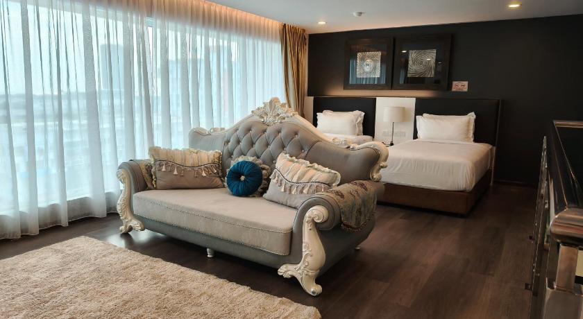 Image of Suite with Balcony 0