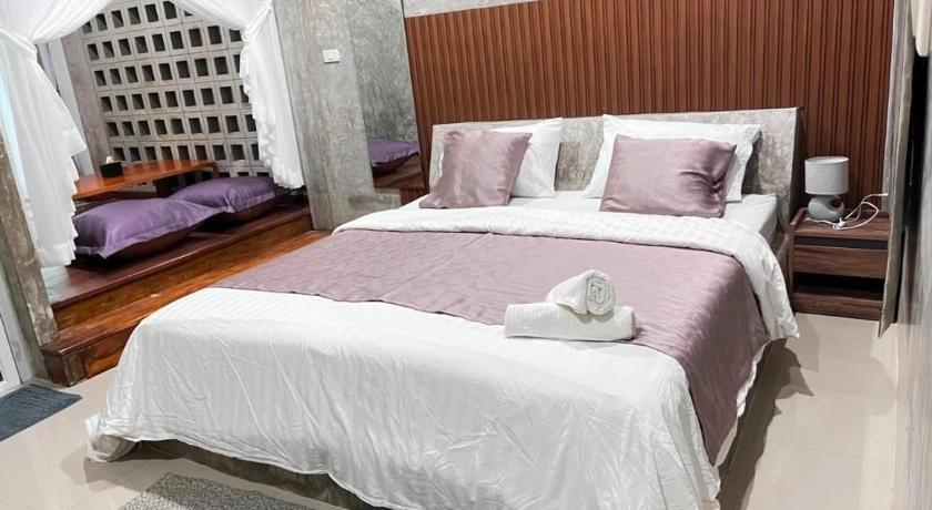 Image of Superior King Room 0