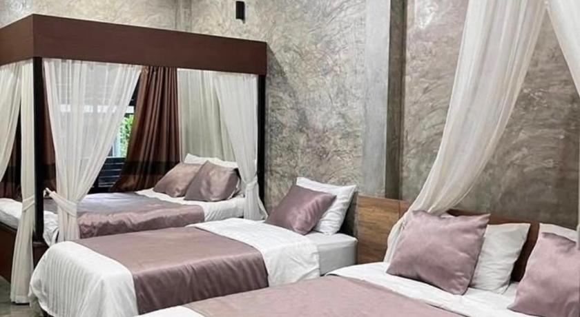 Image of Deluxe Quadruple Room 0