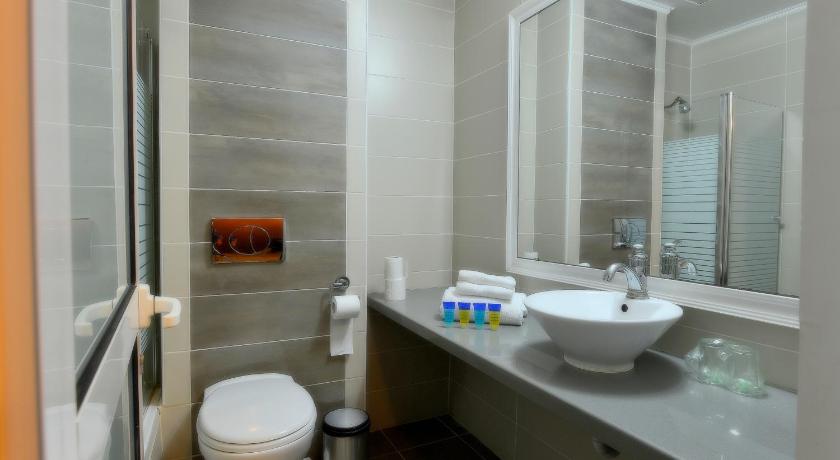 Image of Superior Twin Room 2