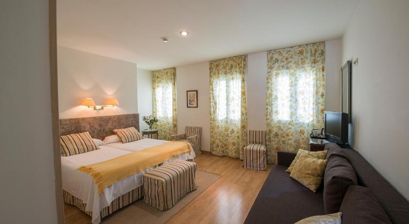 세비야 호텔 알칸타라 (Hotel Alcantara) 2성급 호텔 스위트룸