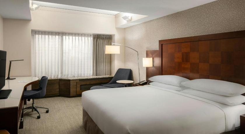 Image of King Room - Hearing Accessible 0
