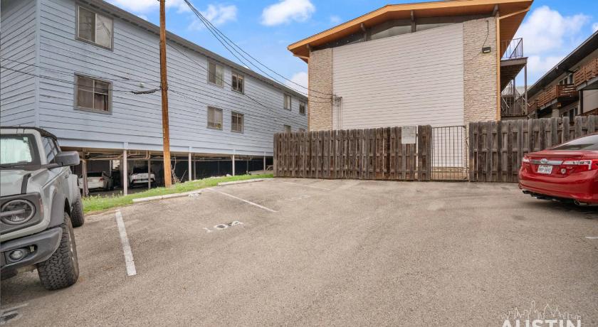 オースティン Near UT Campus Nightlife 1BR 1BA Apt Free Parkin By Austin Vacay 3つ星 宿泊施設 客室
