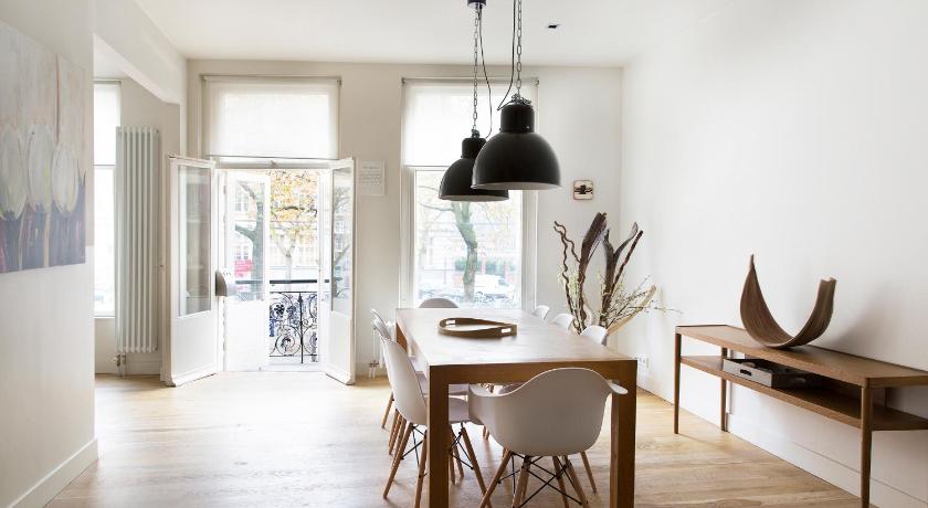 Marnix Design 1 - 2BR Downtown Dream photo