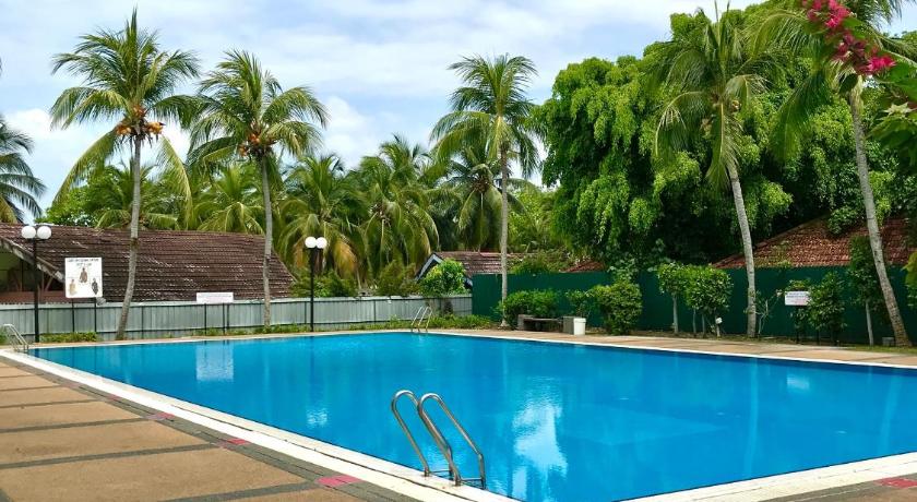 NEWLY REnO Comfy Beachfront View @ Seri Bulan Port Dickson - image 7