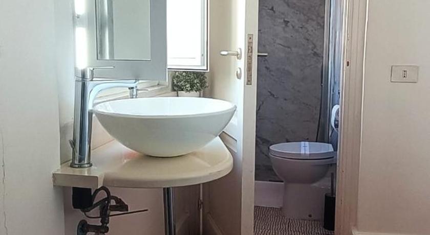 Image of Double or Twin Room 14