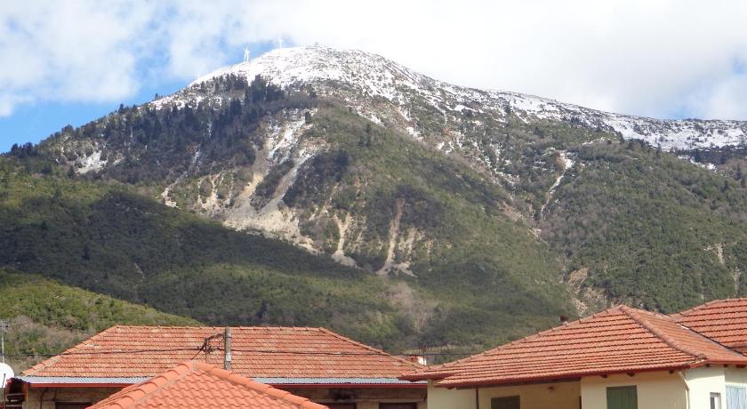 Alonaki Guesthouse photo