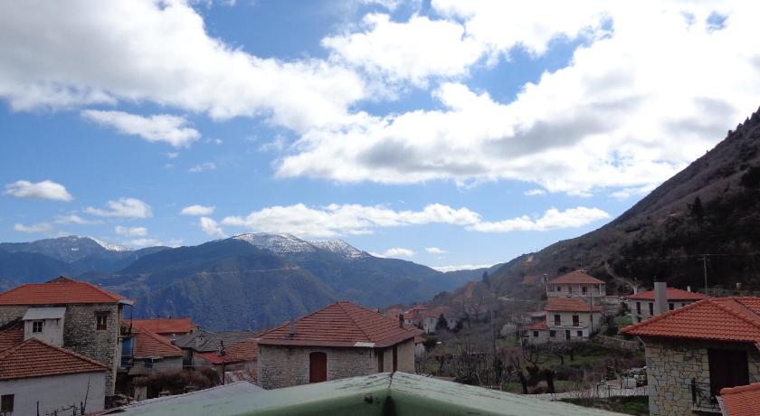 Alonaki Guesthouse photo
