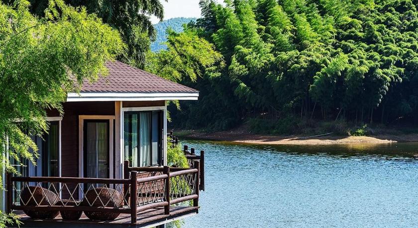 후저우 / 호주 Huzhou Xisaishanqian Wooden Villa Hotel 호텔 객실