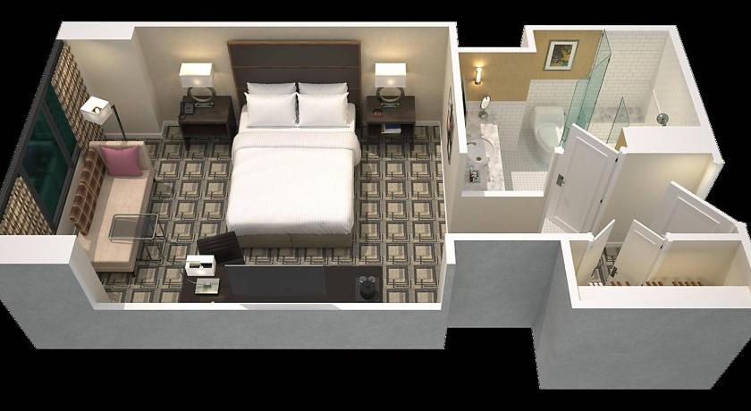 Image of Traditional Queen Room with Adapted Tub - Mobility and Hearing Accessible 6