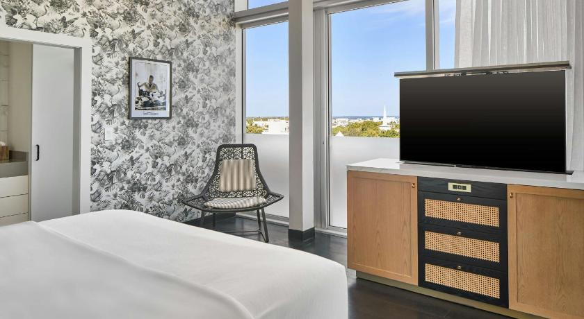 Hemingway Suite, 1 Bedroom Penthouse Suite, King, Top floor (Hemingway Suite, 1 Bedroom Penthouse Suite, King, Top Floor) attēls 9