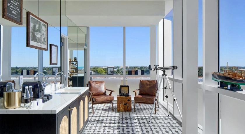 Hemingway Suite, 1 Bedroom Penthouse Suite, King, Top floor (Hemingway Suite, 1 Bedroom Penthouse Suite, King, Top Floor) attēls 4