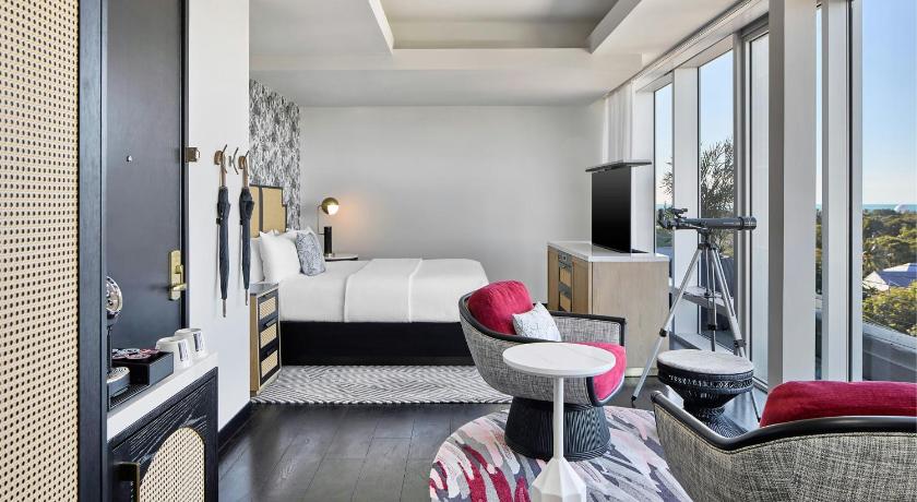Skyline View Corner King, Penthouse Guest room, 1 King, Roof Top Terrace (Skyline View Corner King, Penthouse Guest Room, 1 King, Roof Top Terrace) attēls 7