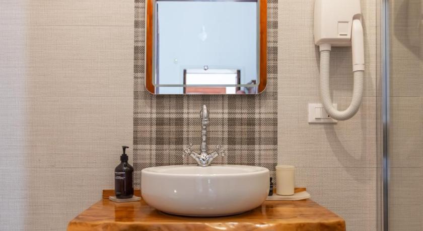 Image of Superior Double Room 2
