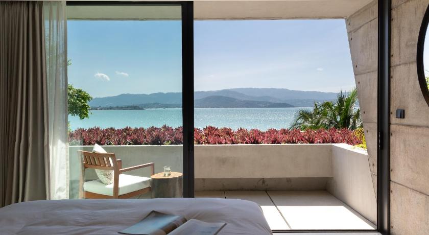 コ・サムイ Kerem Villas 5つ星 ホテル ロビー