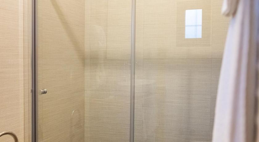 Image of Deluxe Junior Suite 12