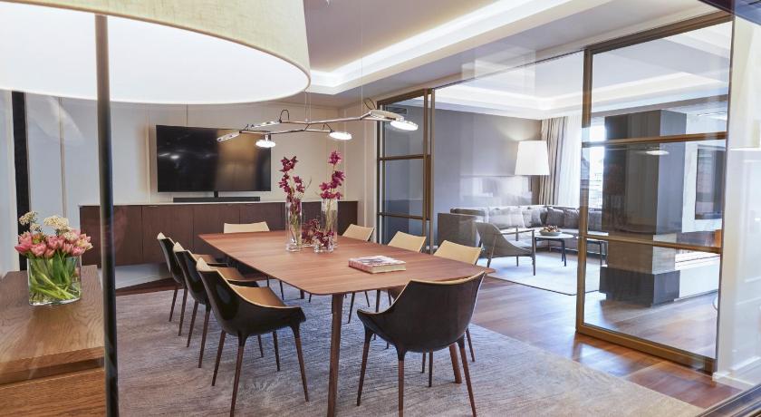 Image of Presidental Suite 6