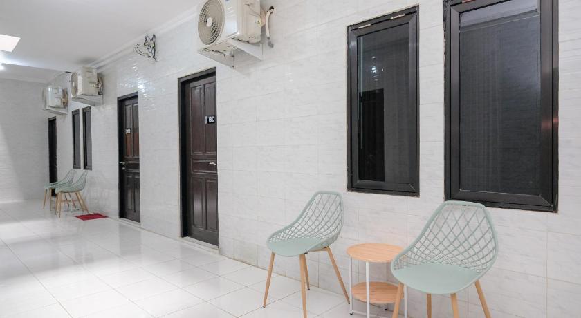 RedDoorz Syariah near Stasiun Gubeng 2 – Surabaja, IL