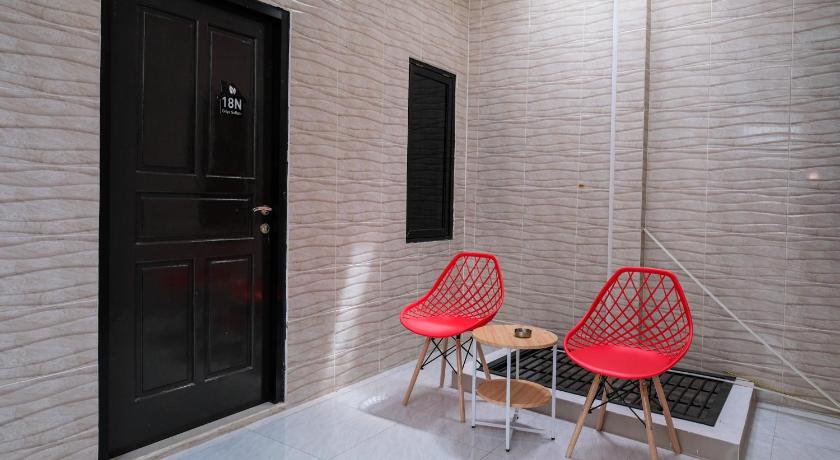 RedDoorz Syariah near Stasiun Gubeng 2 – Surabaja, IL