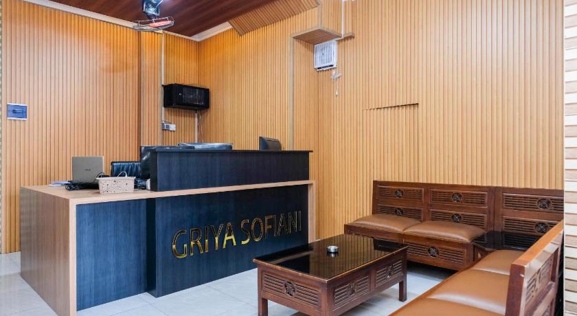 RedDoorz Syariah near Stasiun Gubeng 2 – Surabaja, IL