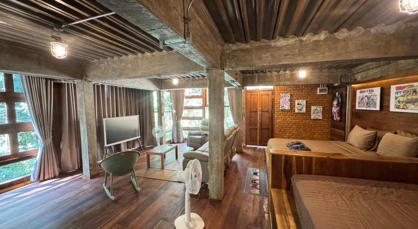 Image of King Suite with Balcony 0