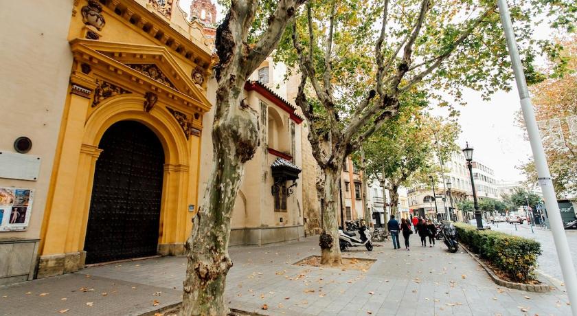 Plaza de la Magdalena II - image 4