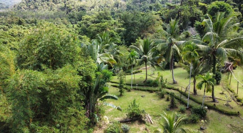 Image of Bungalow with Garden View 5
