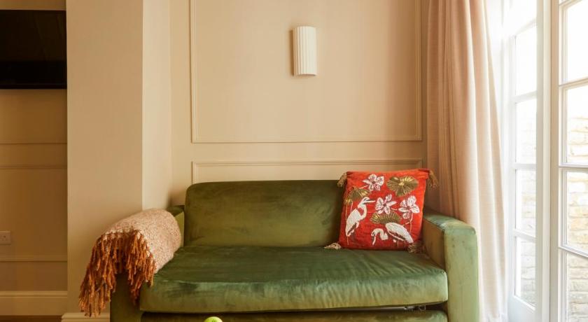 Image of Chinnery House Garden Apartment 7