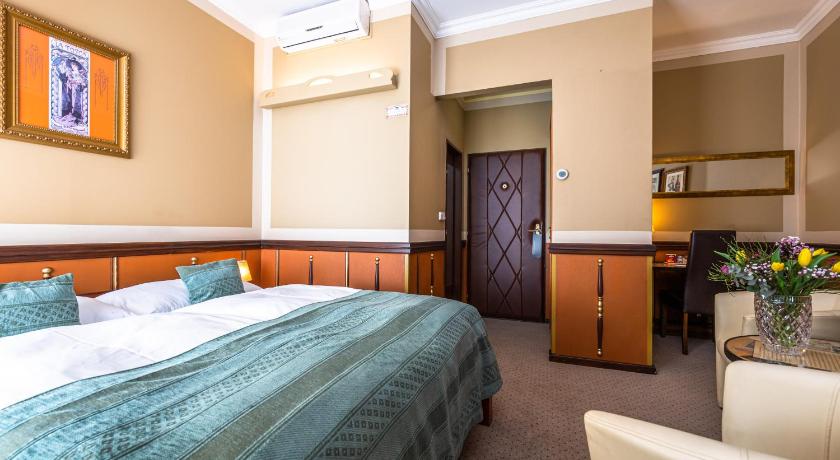 Image of Classic Room 10