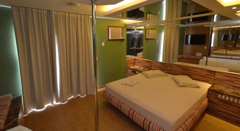Image of Luxury Suite with Spa Bath and Sauna 4