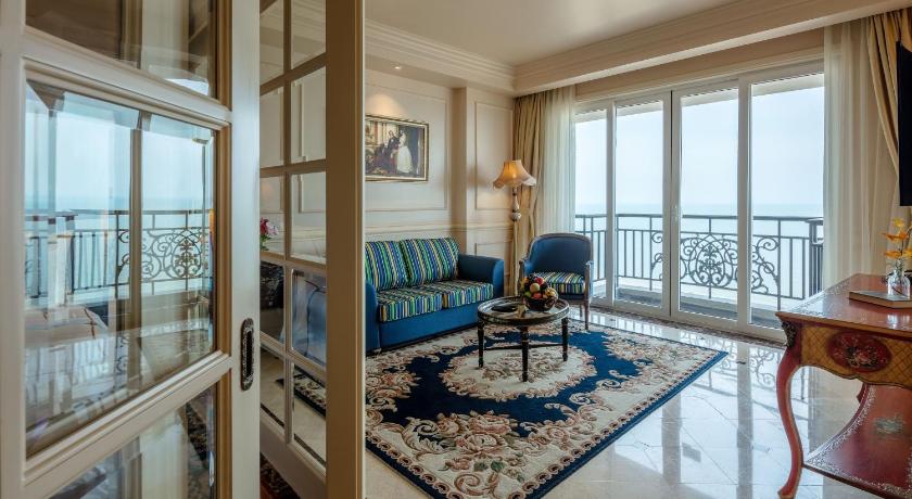 Image of Residence 2-Bedroom Family Suite 6