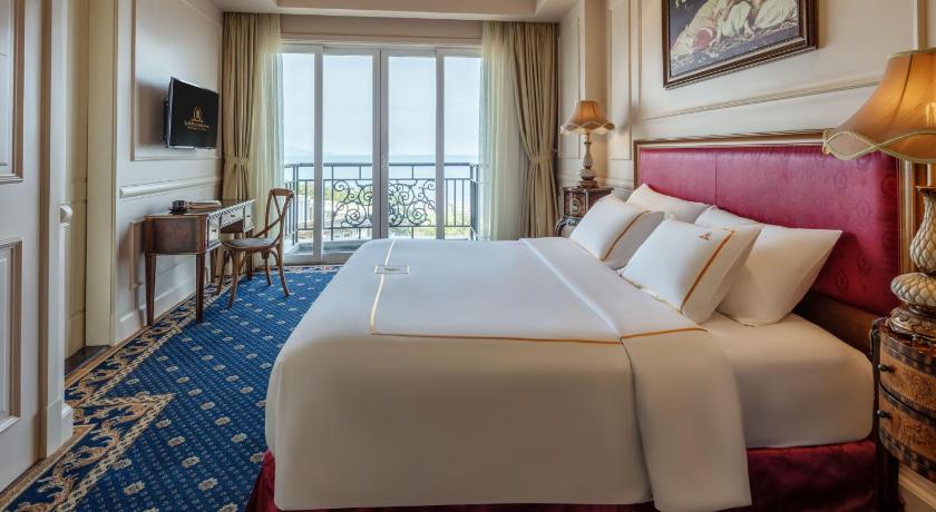 Image of Residence Suite 6