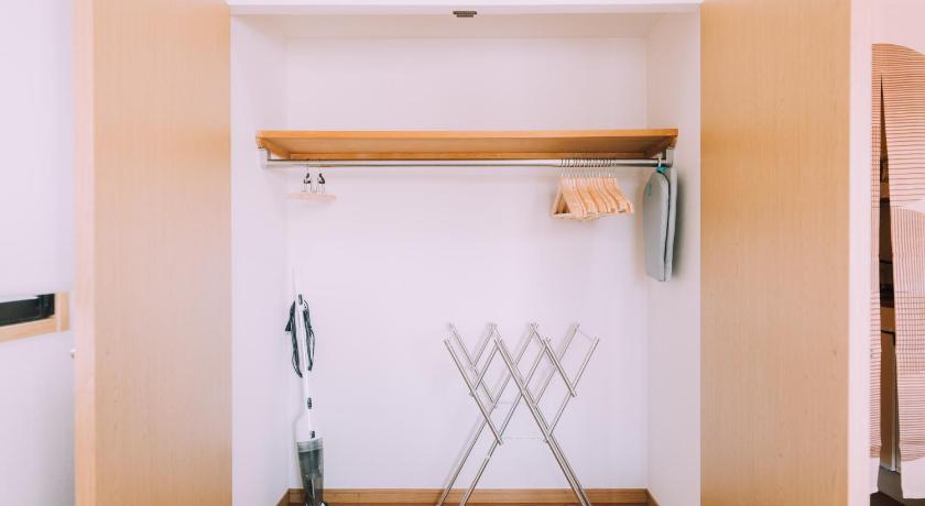 후쿠오카 New! Top 7th floor 702 Japandi loft in Prime Location 4성급 싱글룸 레스토랑