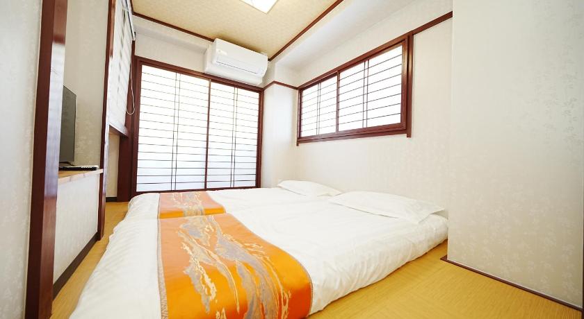 東京 Tokyo RIRIARU HOTEL 新御徒町 4つ星 宿泊施設 プール