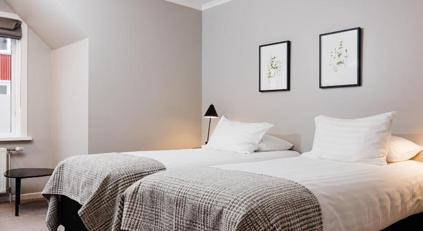 Image of Three-Bedroom Apartment 17