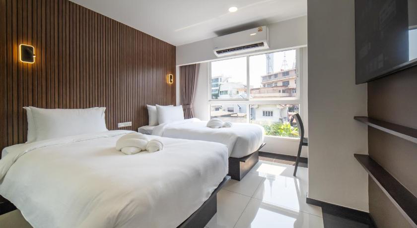Image of Deluxe Suite 0
