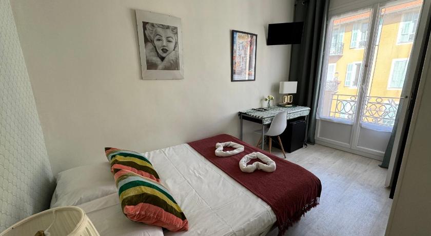 Image of Double Room 4