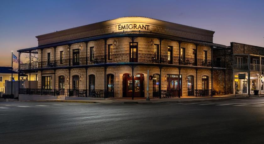 Emigrant Boutique Hotel