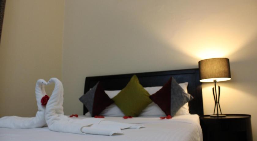 Image of Deluxe One Bedroom Apartment 11