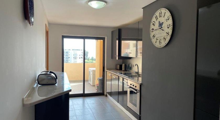 Image of Superior Three-Bedroom Apartment - 7 1