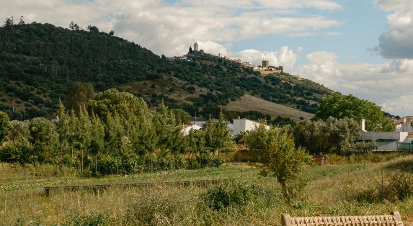 Monsaraz Viva! Farmhouse 4-Star Guesthouse pool