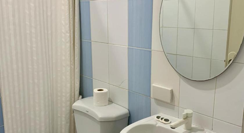 WJV Premium Hotel - image 8